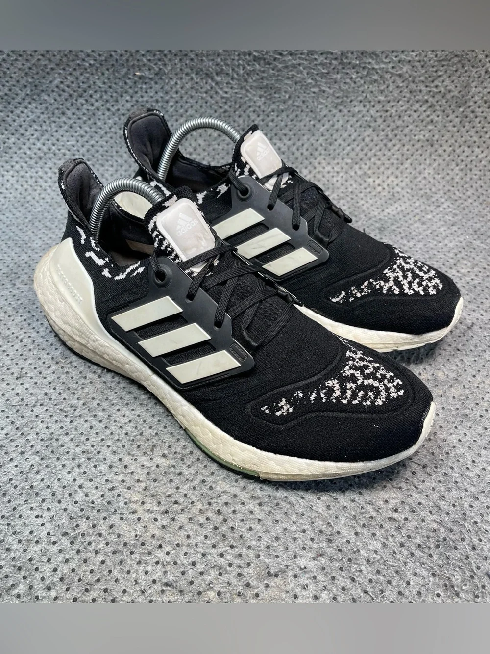 Adidas Ultraboost 22 Black White Running Shoes Size 9.5 Women’s